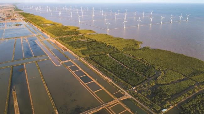 Việt Nam trước ngã rẽ phát triển xanh bền vững và thách thức khí hậu