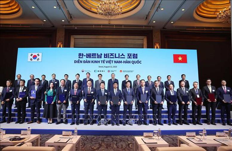 tong-bi-thu-to-lam-va-thu-tuong-han-quoc-chung-kien-le-trao-cac-thoa-thuan-hop-tac
