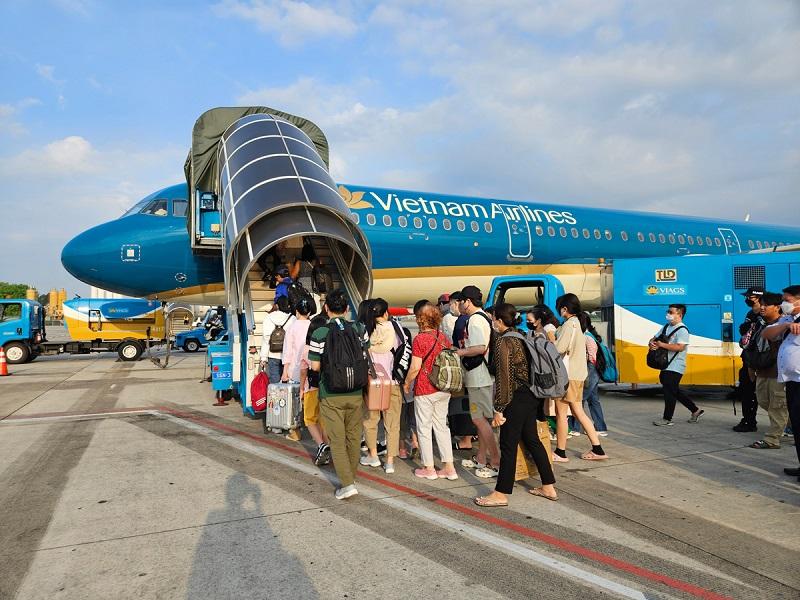 vietnam-airlines-dat-loi-nhuan-gop-6703-ty-dong-trong-6-thang-dau-nam-2024