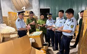 Bổ sung thành viên Tổ công tác của Thủ tướng Chính phủ về cao điểm đấu tranh ngăn chặn buôn lậu, hàng giả