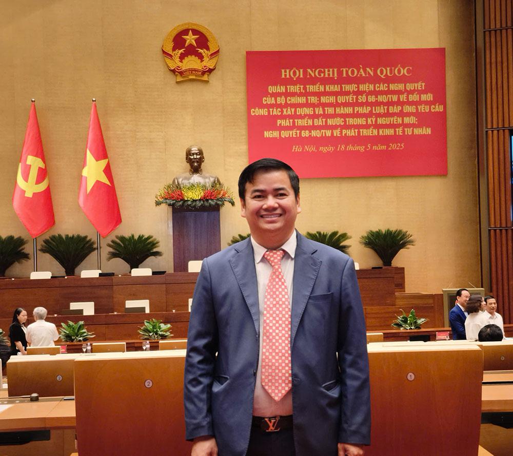 TIẾN SĨ NGUYỄN VĂN ĐÔNG – KIẾN TRÚC SƯ TRƯỞNG DẪN DẮT VIETTRONICS BƯỚC VÀO KỶ NGUYÊN MỚI