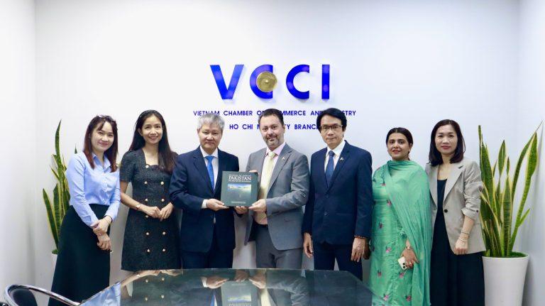 Phó Chủ tịch VCCI tiếp Đại diện ngoại giao Pakistan tại Việt Nam