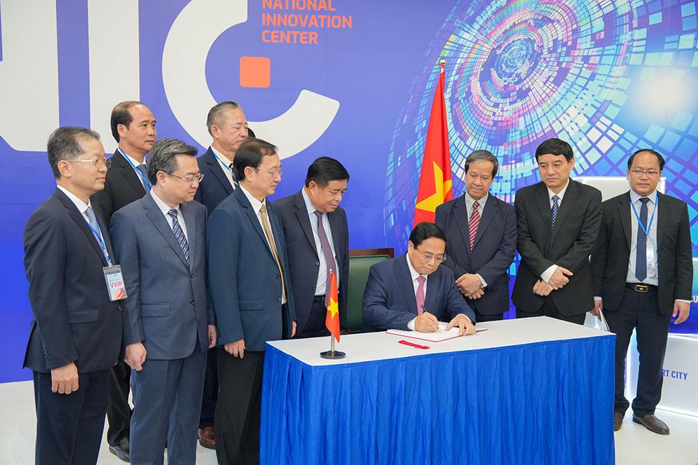 Toàn cảnh Ngày hội Đổi mới sáng tạo Việt Nam - Innovate Viet Nam 2024