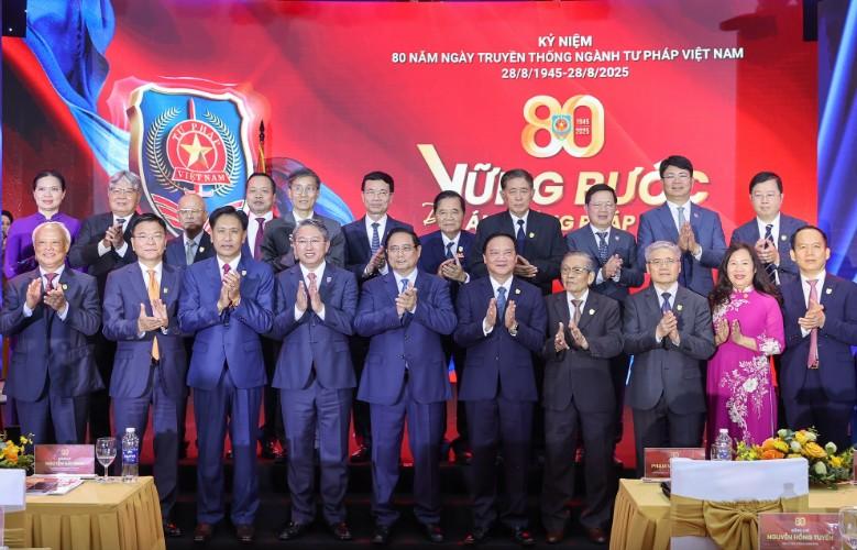 thu-tuong-dua-the-che-phap-luat-tro-thanh-dot-pha-cua-dot-pha