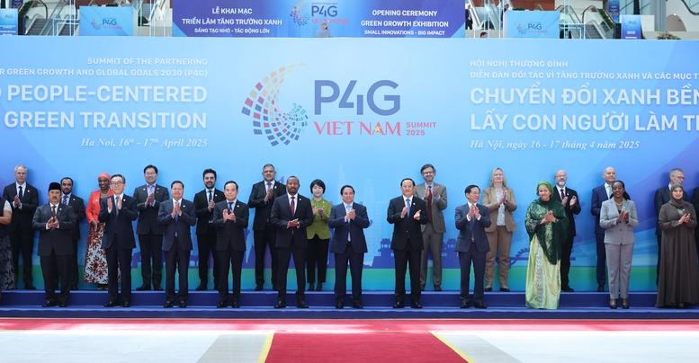 Thủ tướng chủ trì lễ đón các đoàn khách quốc tế dự Hội nghị Thượng đỉnh P4G