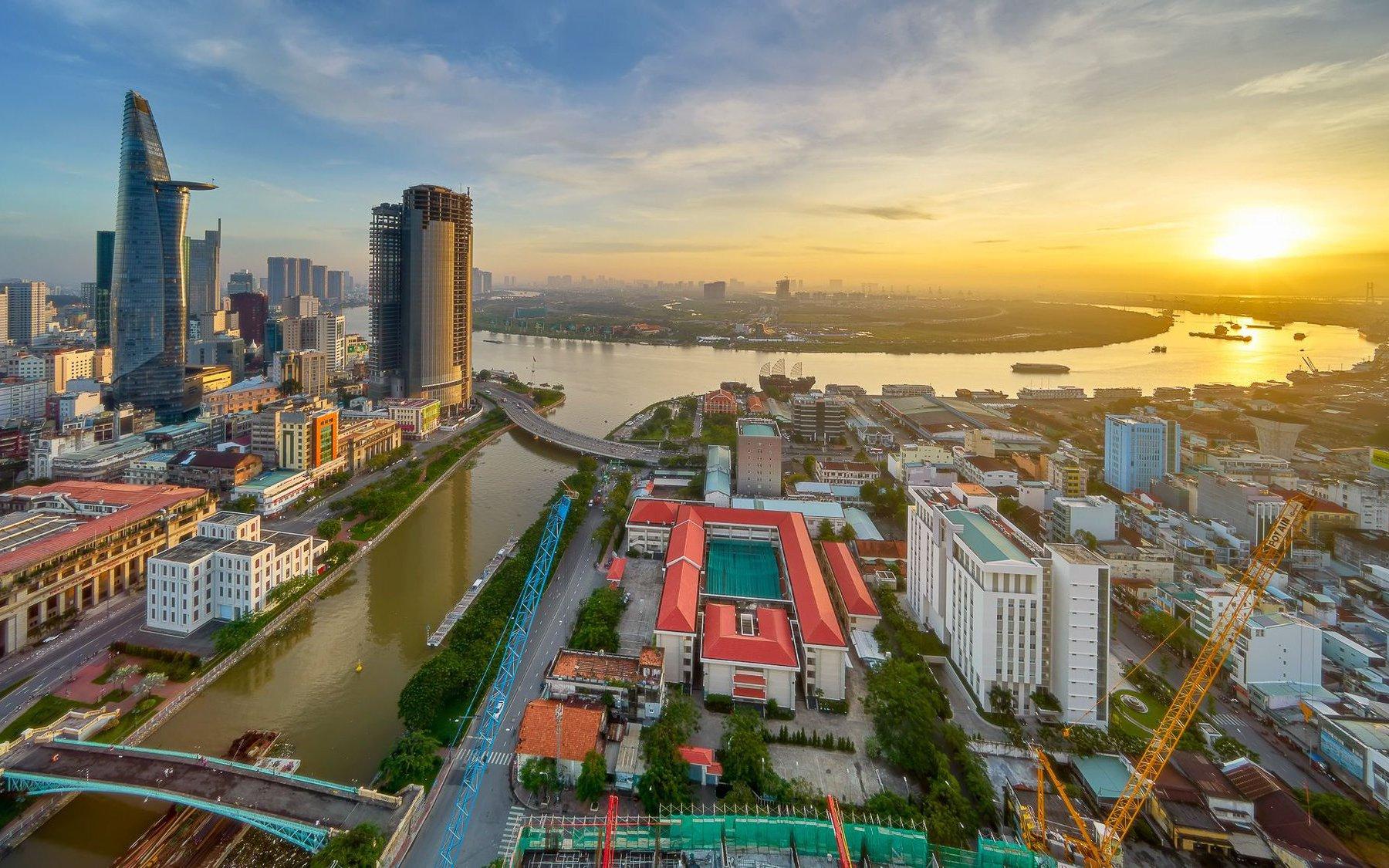 Để 'ngôi sao kinh tế' Việt Nam thành nước thu nhập cao vào 2045