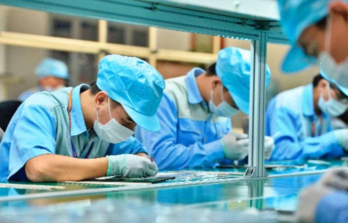 dieu-kien-de-huong-mien-thue-3-nam-cac-dn-nho-va-vua-can-biet