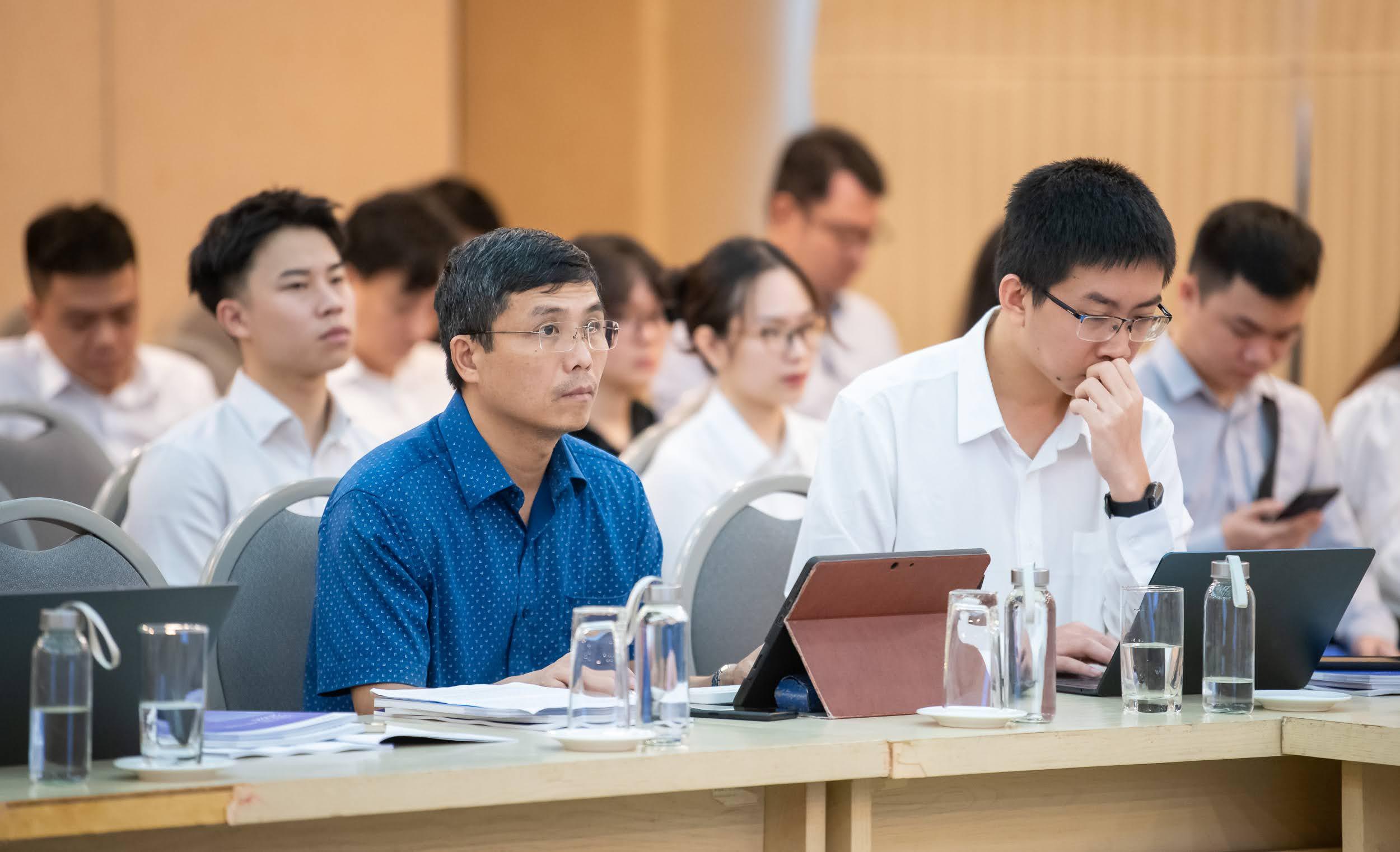 Dòng chảy pháp luật kinh doanh Việt Nam 2024 và  Báo cáo đánh giá về tiêu chuẩn và quy chuẩn kỹ thuật 22/4/2025