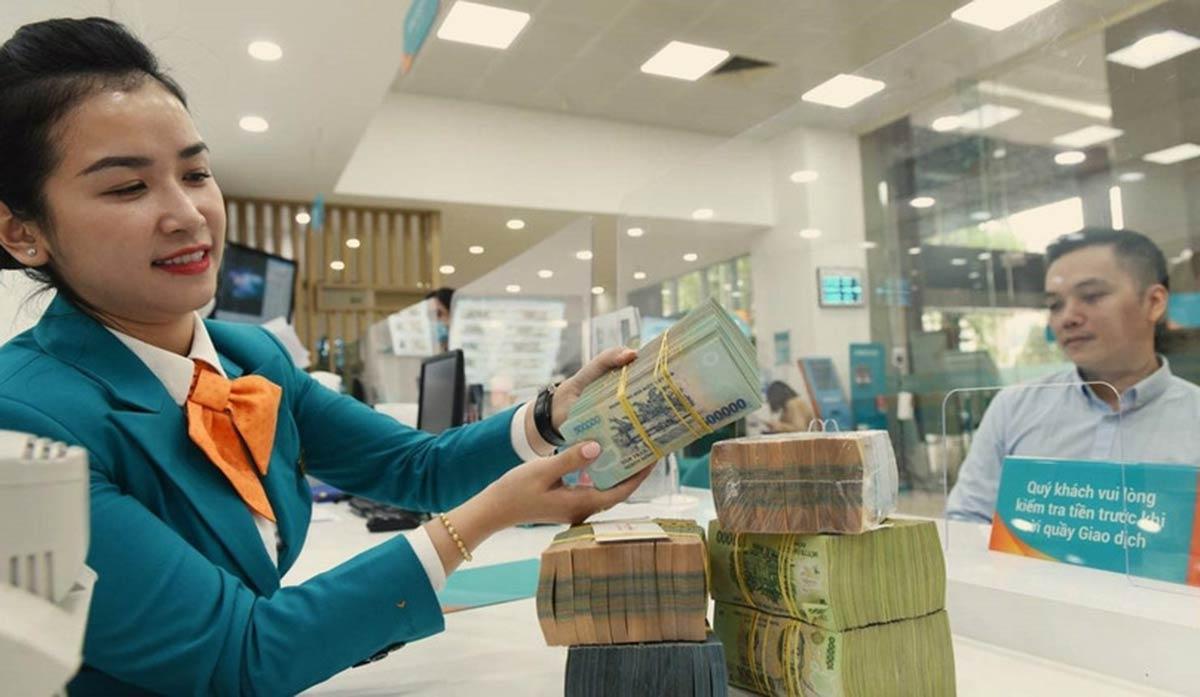 Tín dụng cạn sớm và bài toán bỏ hạn mức