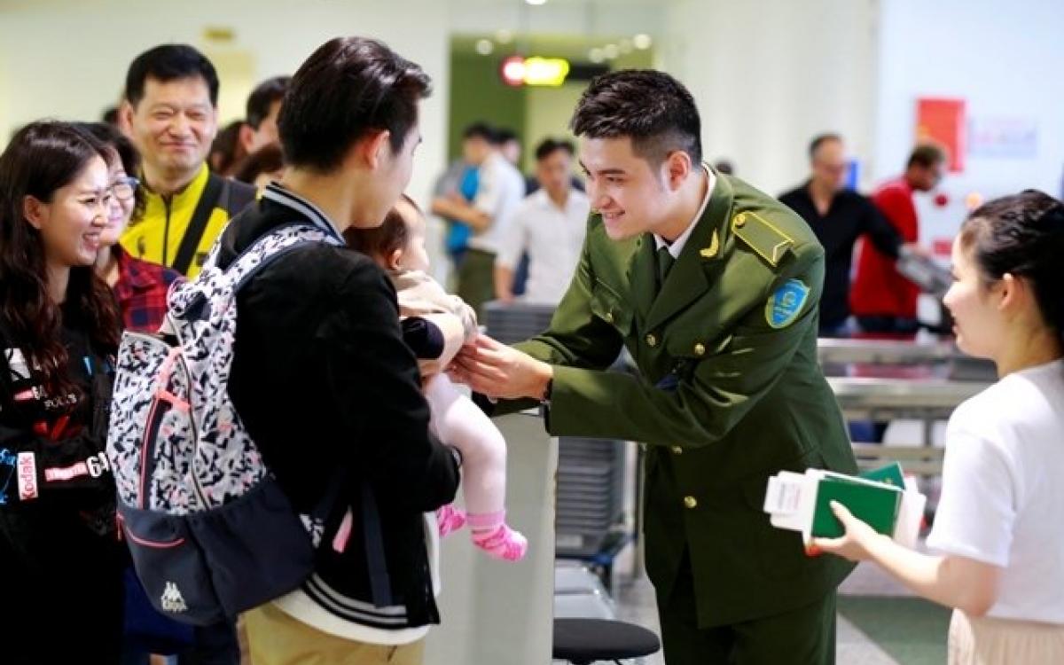 the-che-va-nhan-to-con-nguoi-then-chot-cua-then-chot