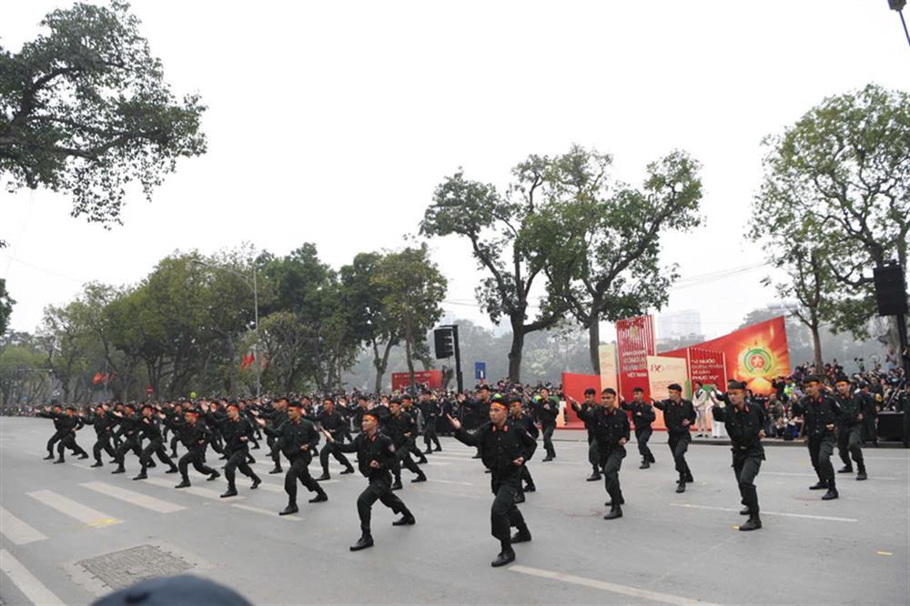 Công an nhân dân Việt Nam mưu trí, dũng cảm, chính quy, tinh nhuệ