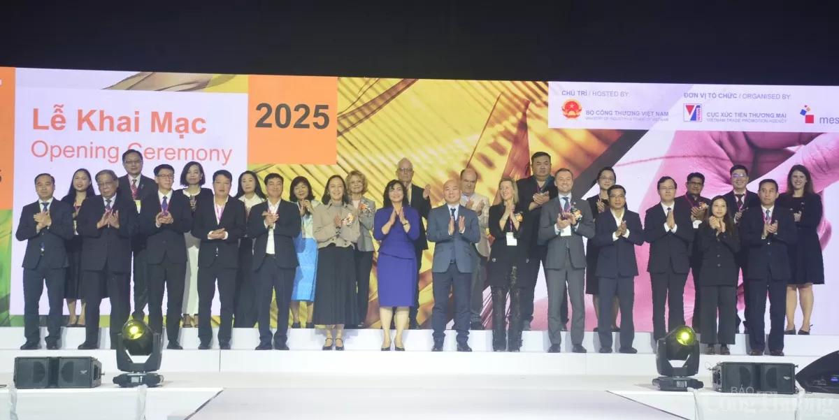 VIATT 2025: Nơi trưng bày những đột phá trong ngành dệt may