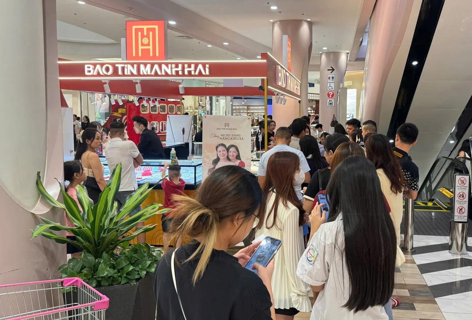 cu-soc-dau-2026-mot-thang-dien-loan-cua-gia-vang-va-bac