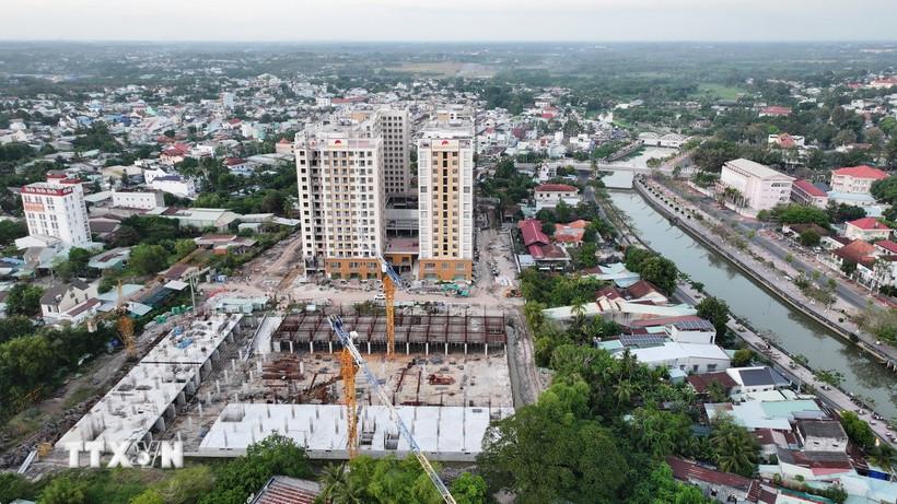 Thị trường bất động sản đối mặt bài toán cân bằng do nguồn cung tăng mạnh