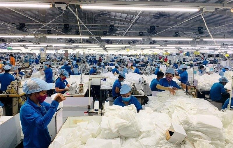 kim-ngach-xuat-khau-hang-det-may-thang-12026-dat-tren-325-ty-usd