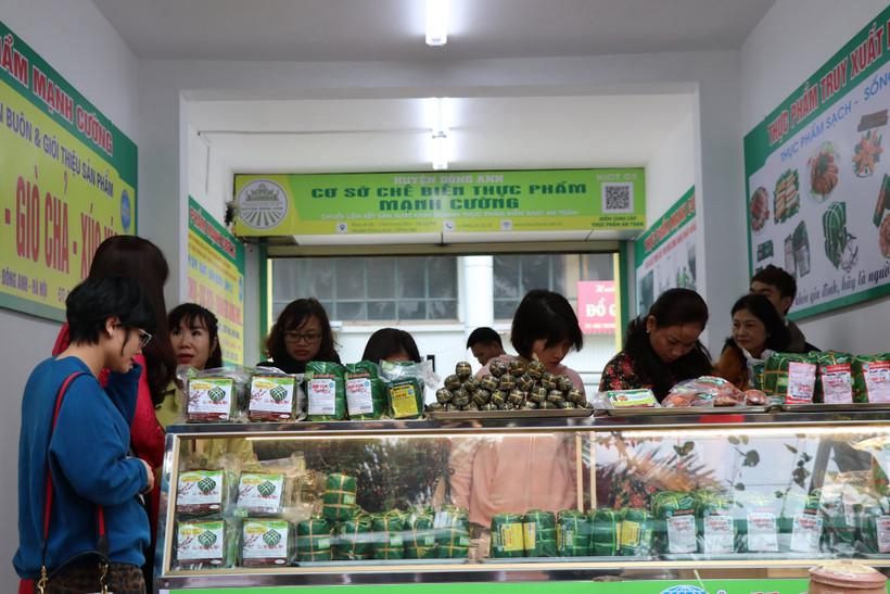 gia-ca-vat-lieu-xay-dung-hang-tieu-dung-an-uong-chi-phoi-cpi-thang-bay