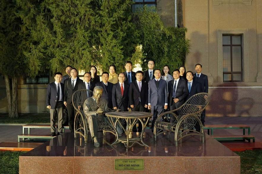 trao-doi-kinh-nghiem-to-chuc-van-hanh-va-quan-ly-thi-truong-cac-bon