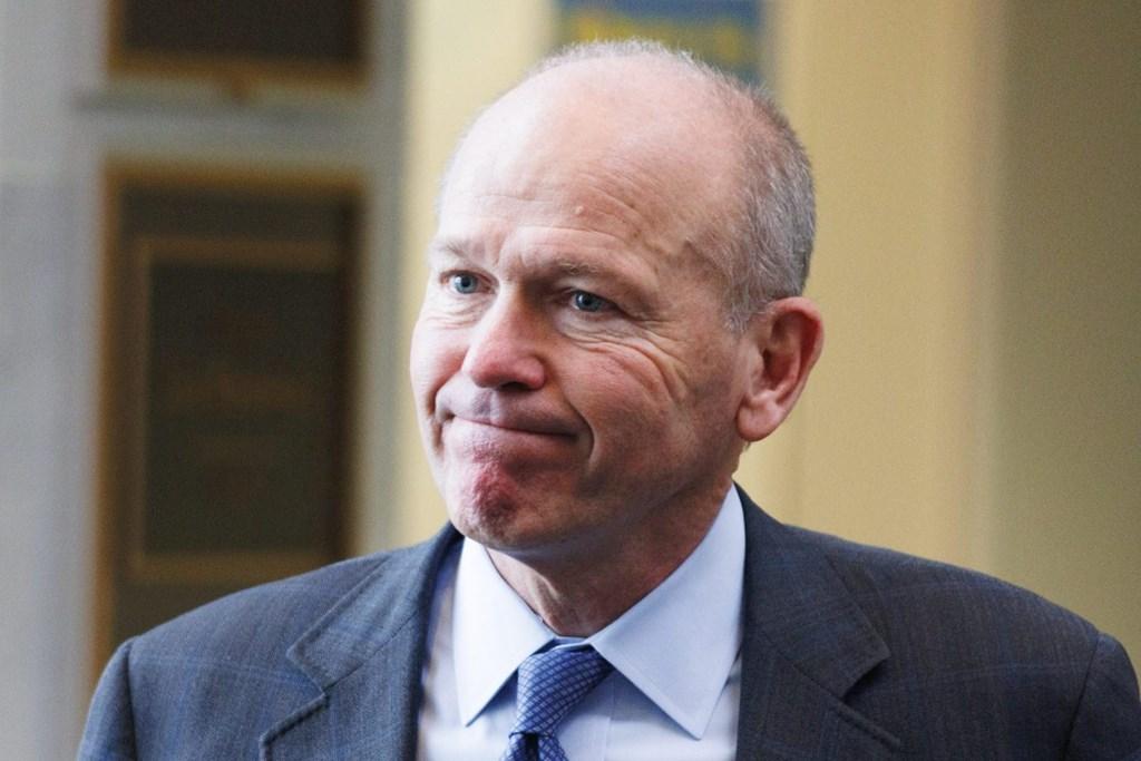 lan-song-thao-chay-khoi-cac-cong-ty-dai-chung-trong-gioi-ceo-my