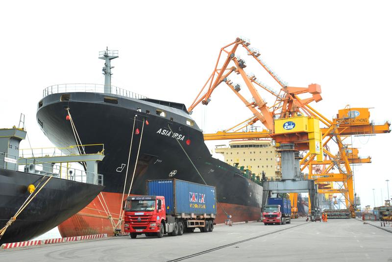 xuat-nhap-khau-khoi-sac-dau-nam-2026-mo-ra-ky-vong-tang-truong-moi