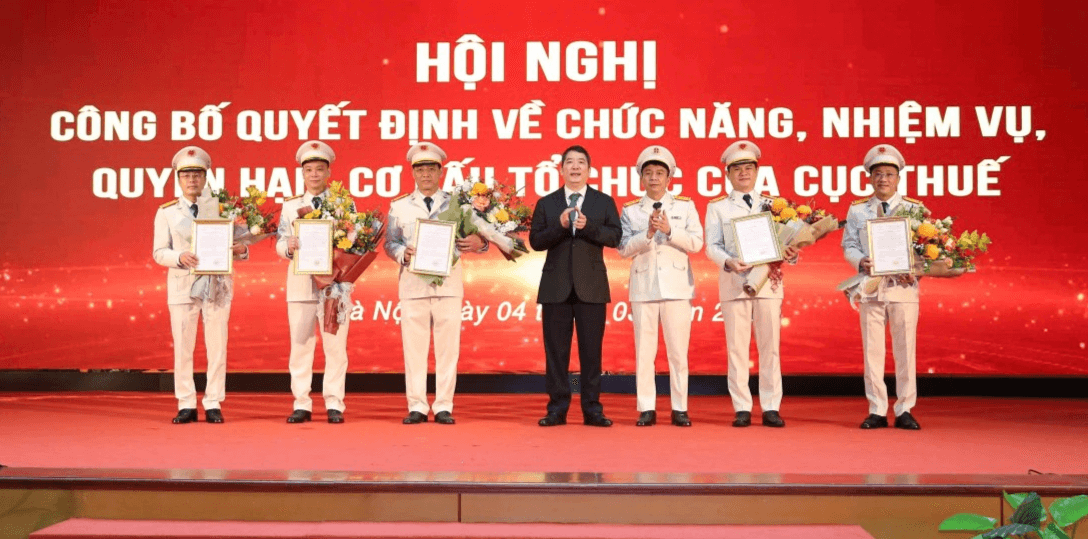 nganh-thue-chuyen-doi-so-manh-me-khi-bo-may-tinh-gon-sau