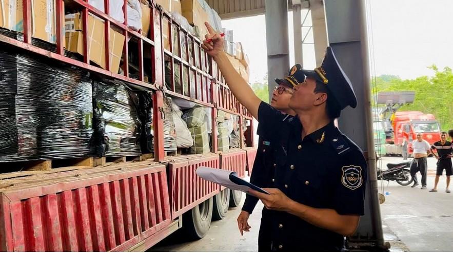 Hải quan thu ngân sách nhà nước đạt 261.376 tỷ đồng, tăng 9,1%