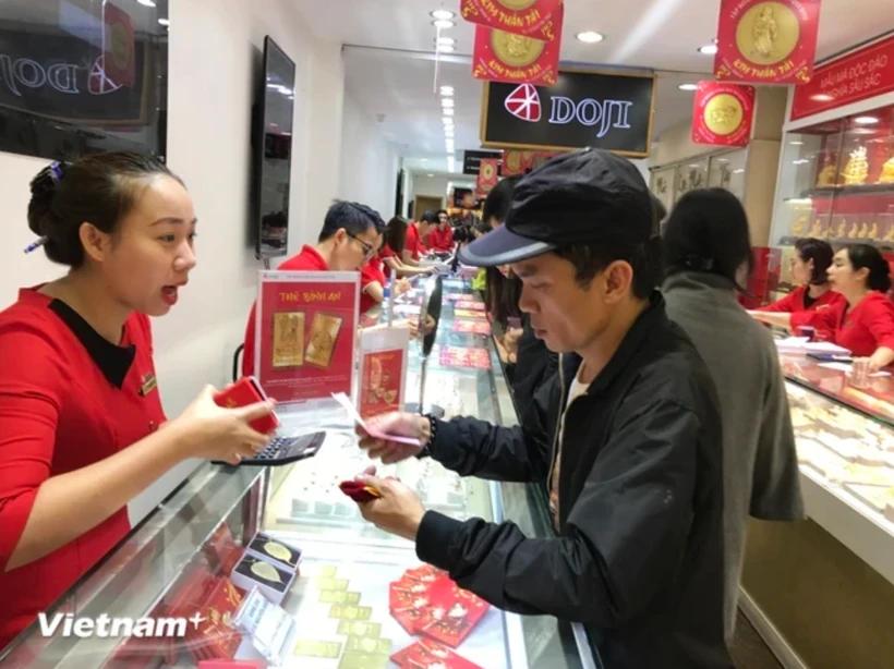 ty-gia-ngan-hang-giam-manh-gia-vang-trong-nuoc-dong-loat-tren-88-trieu-dong