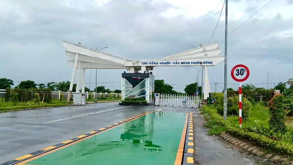 doanh-nghiep-bi-lam-kho-vi-quy-dinh-bat-hop-ly-cua-don-vi-quan-ly