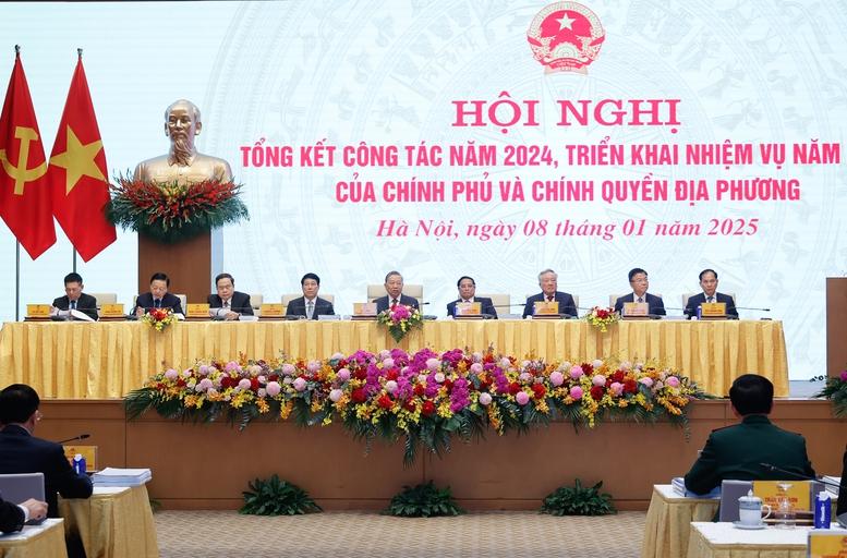 chinh-phu-neu-cao-trach-nhiem-truoc-dang-nha-nuoc-va-nhan-dan-cam-ket-phan-dau-thuc-hien-thang-loi-ke-hoach-nam-2025