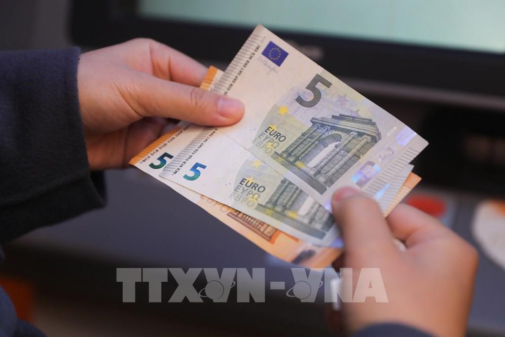 xu-huong-noi-long-chinh-sach-tien-te-giam-toc-tren-toan-cau