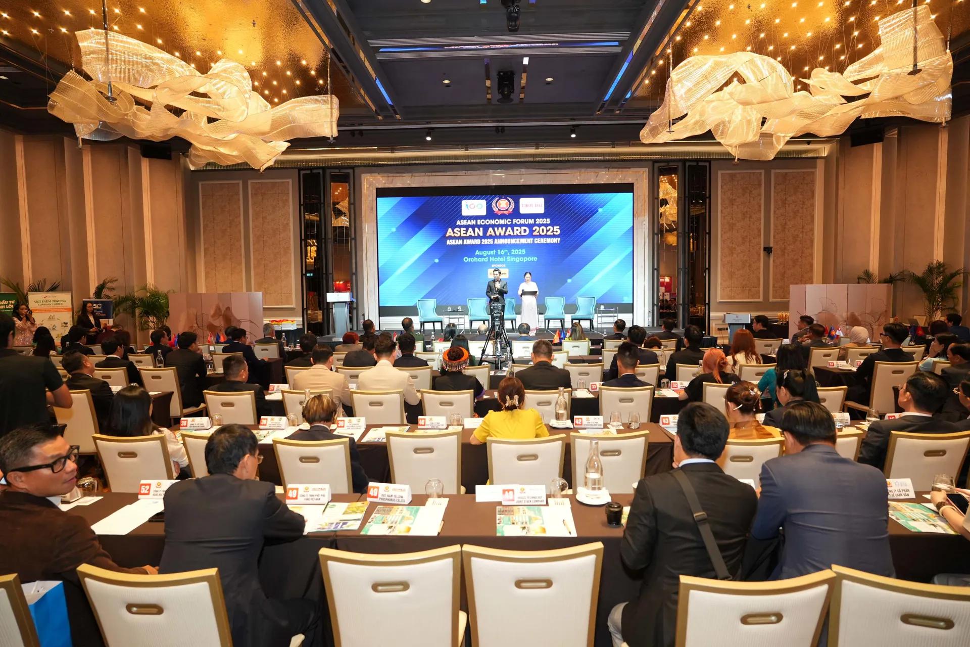 amway-viet-nam-khang-dinh-vi-the-dan-dau-trong-top-5-doanh-nghiep-tieu-bieu-asean