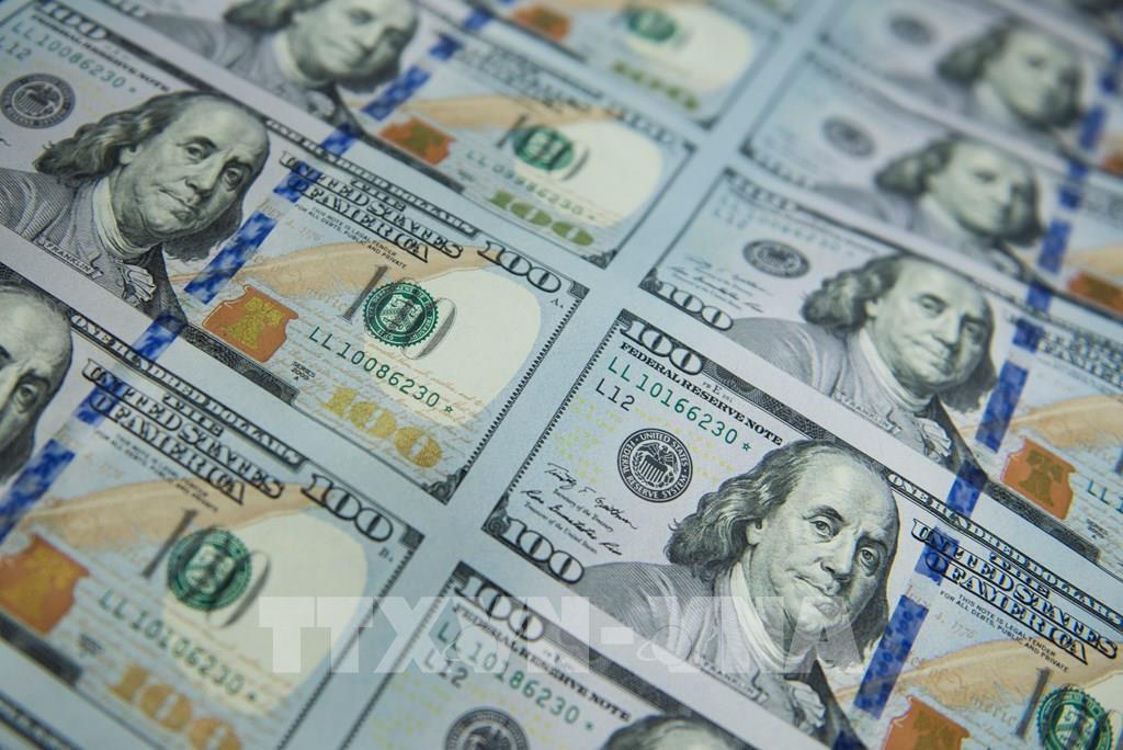 Cảnh báo nợ công toàn cầu vượt GDP