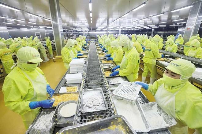 doanh-nghiep-tang-toc-dap-ung-don-hang-dip-cuoi-nam