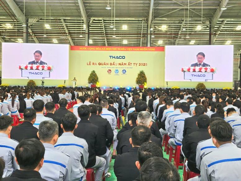 thaco-khanh-thanh-nhieu-du-an-dong-luc-trong-ngay-ra-quan-san-xuat-dau-nam-at-ty