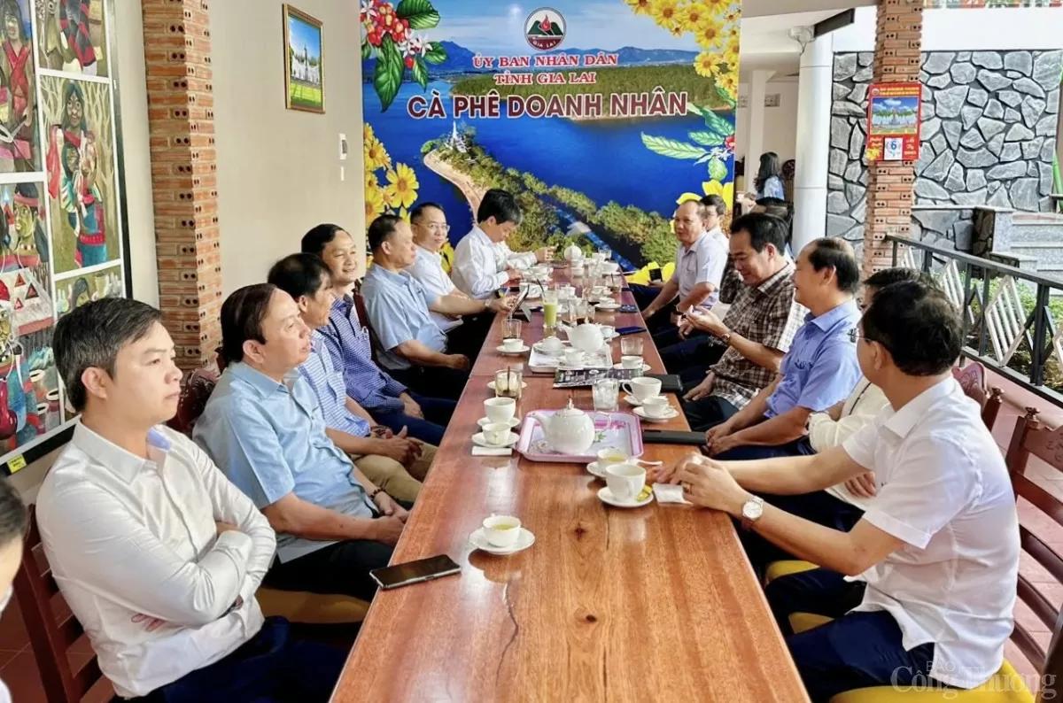 gia-lai-mo-lai-ca-phe-doanh-nhan-hi-vong-ket-noi-khong-dut-gay