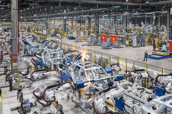Hyundai Motor ra mắt robot đeo hỗ trợ sức mạnh cơ bắp cho công nhân