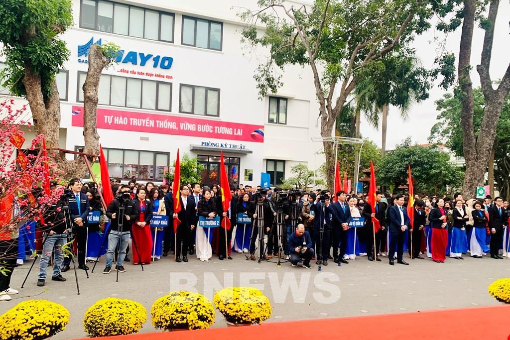 nam-2025-may-10-dat-muc-tieu-doanh-thu-tang-74
