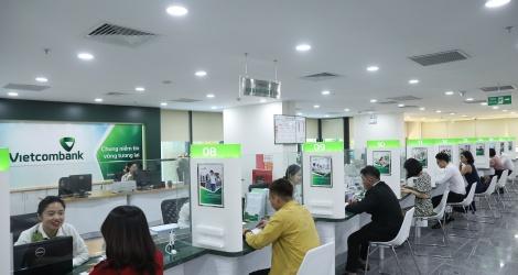 ngan-hang-so-huu-quy-loi-nhuan-khung-co-dong-van-doi-co-tuc-tien-mat