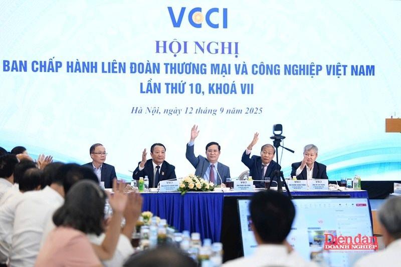 8 tháng đầu năm, hoạt động của VCCI đạt được nhiều kết quả tích cực