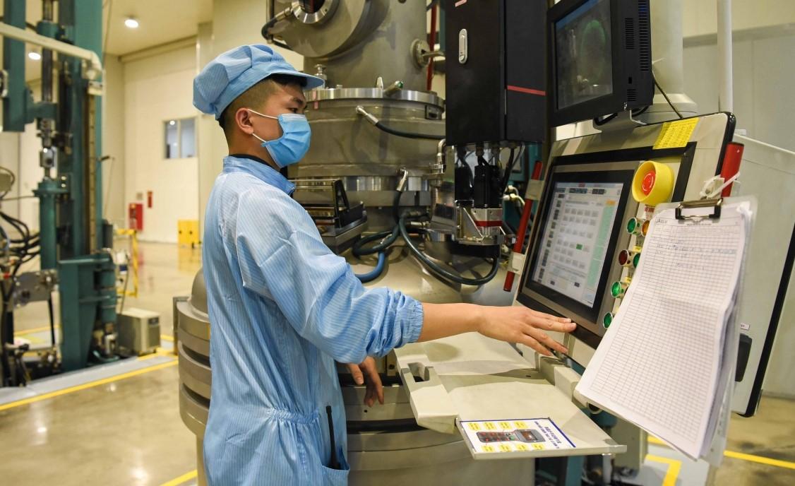 doanh-nghiep-fdi-bac-giang-huy-dong-hang-nghin-cong-nhan-lam-xuyen-tet