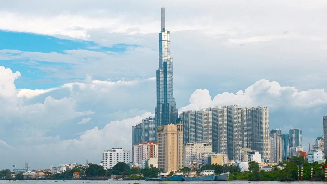 viet-nam-tu-nhom-20-nuoc-ngheo-nhat-den-nen-kinh-te-lon-thu-32-the-gioi