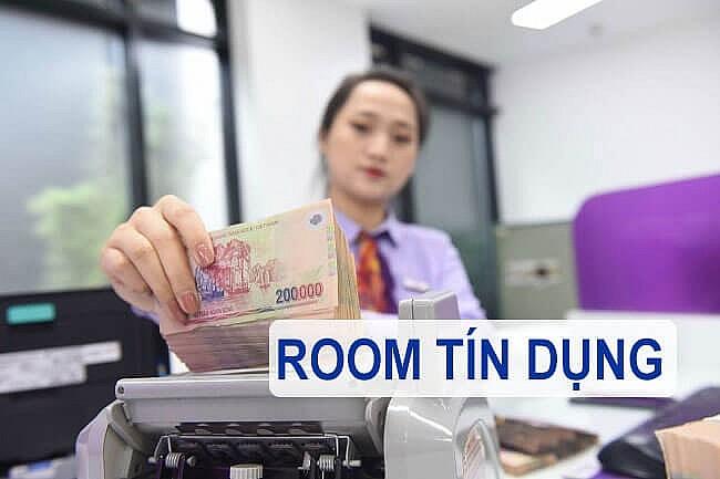 Tăng trưởng tín dụng 2026: Giới hạn "van" bất động sản, ngân hàng "vượt rào" sẽ bị trừ room