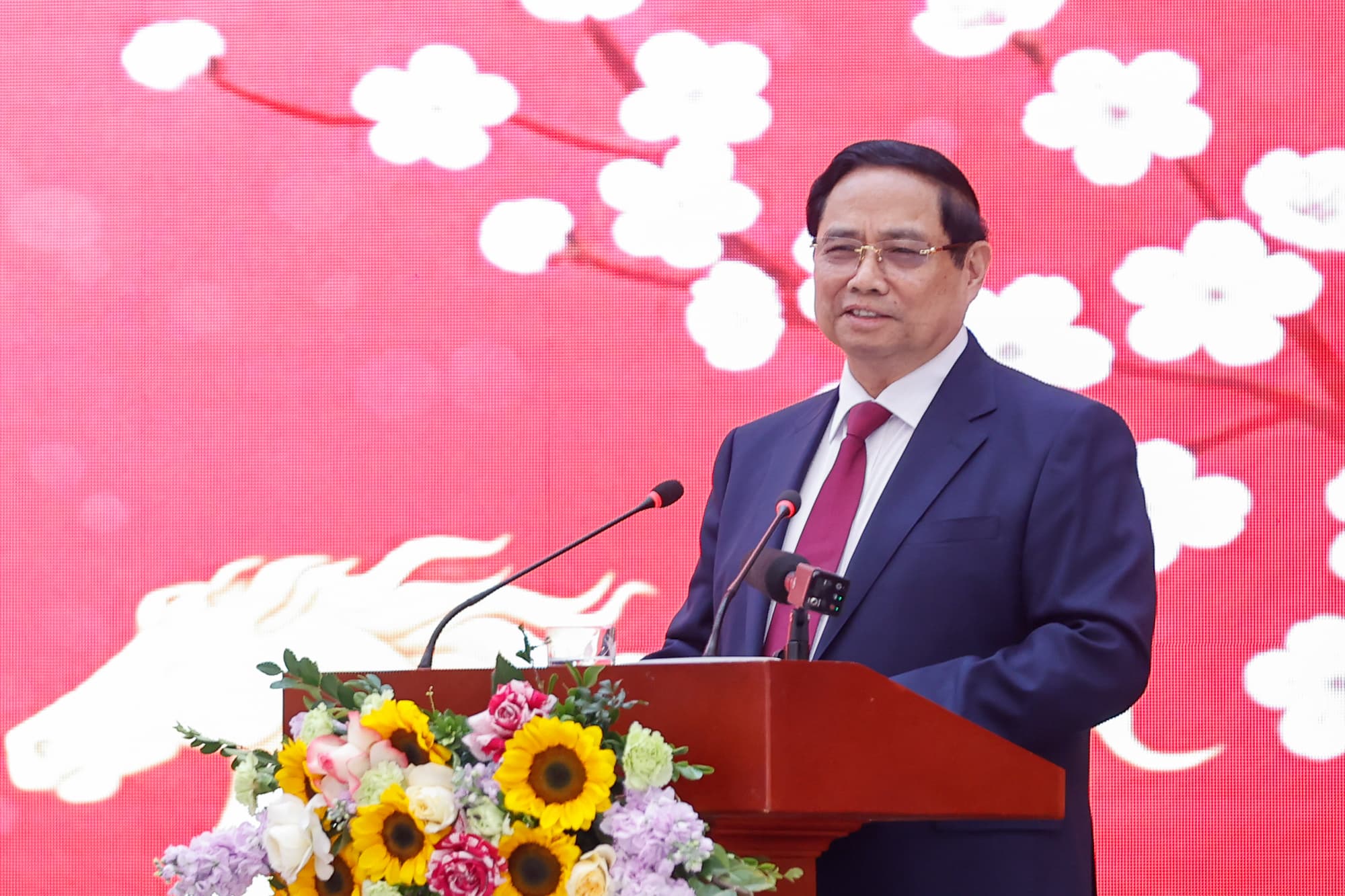 thu-tuong-khoa-hoc-xa-hoi-va-nhan-van-la-nen-tang-tu-duy-la-kim-chi-nam-cho-hoach-dinh-duong-loi