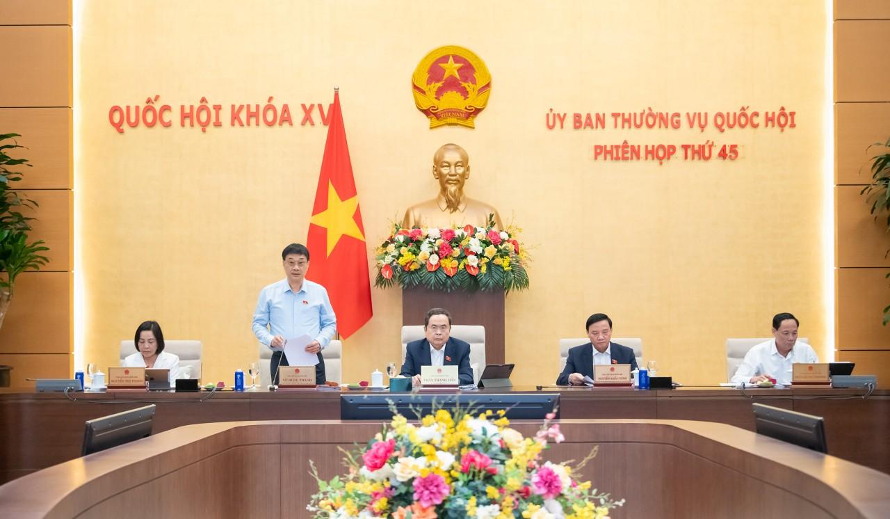 chuyen-quan-ly-dieu-kien-kinh-doanh-tu-cap-phep-sang-hau-kiem