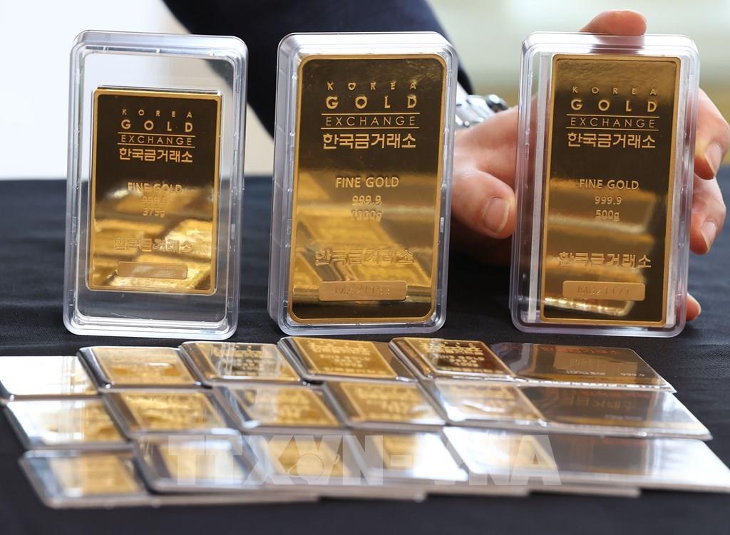 cac-ngan-hang-trung-uong-tiep-tuc-coi-trong-vang-trong-chien-luoc-du-tru