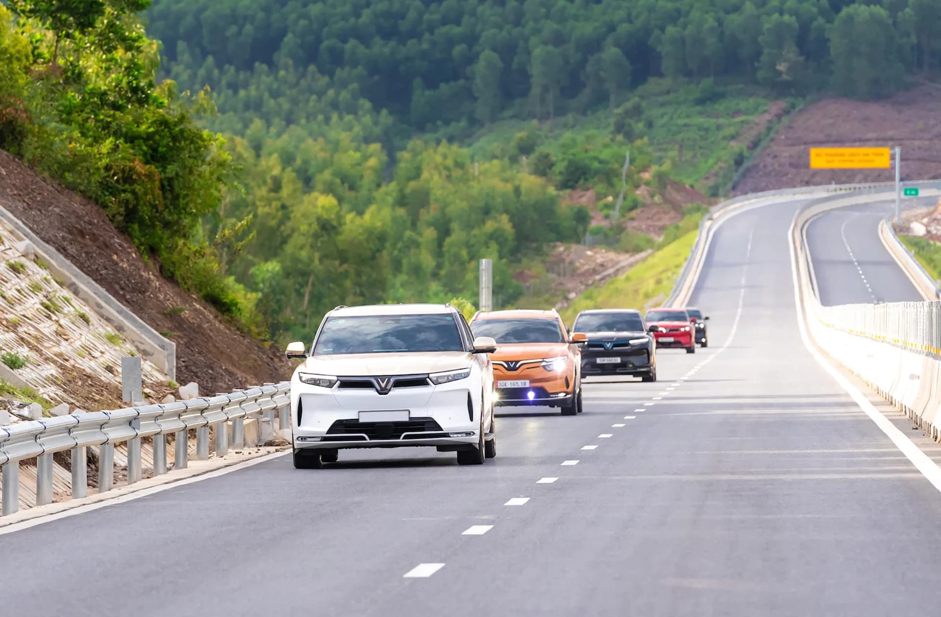 VinFast thu gần 3,6 tỷ USD năm 2025