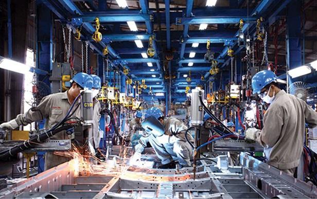 hsbc-nang-du-bao-tang-truong-gdp-cua-viet-nam-nam-2024-tu-65-len-7