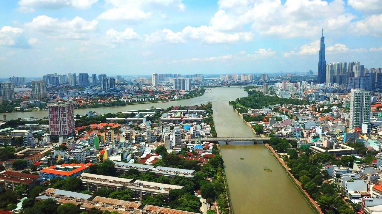 tp-ho-chi-minh-va-becamex-day-manh-he-thong-duong-sat-tang-toc-ket-noi-vung