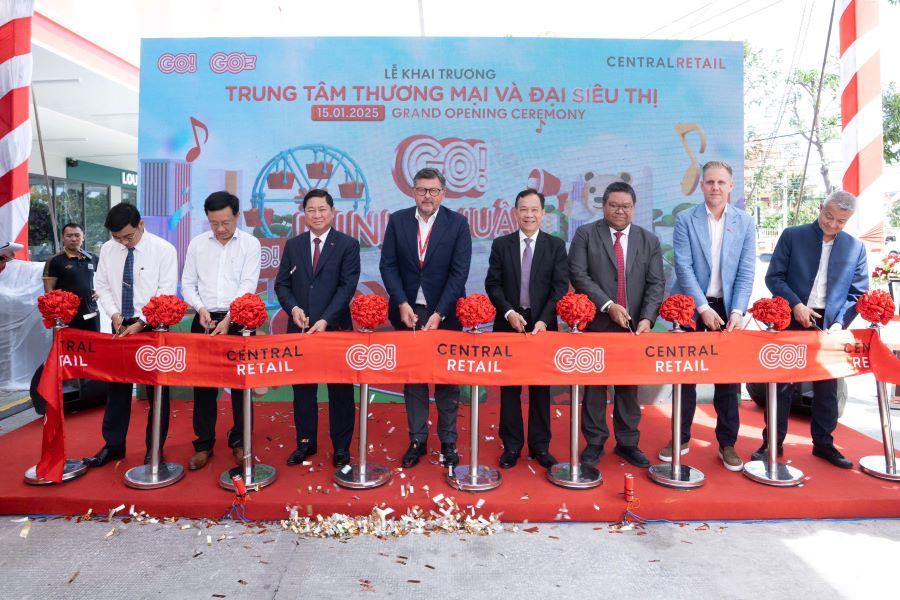 trung-tam-thuong-mai-go-ninh-thuan-chinh-thuc-khai-truong