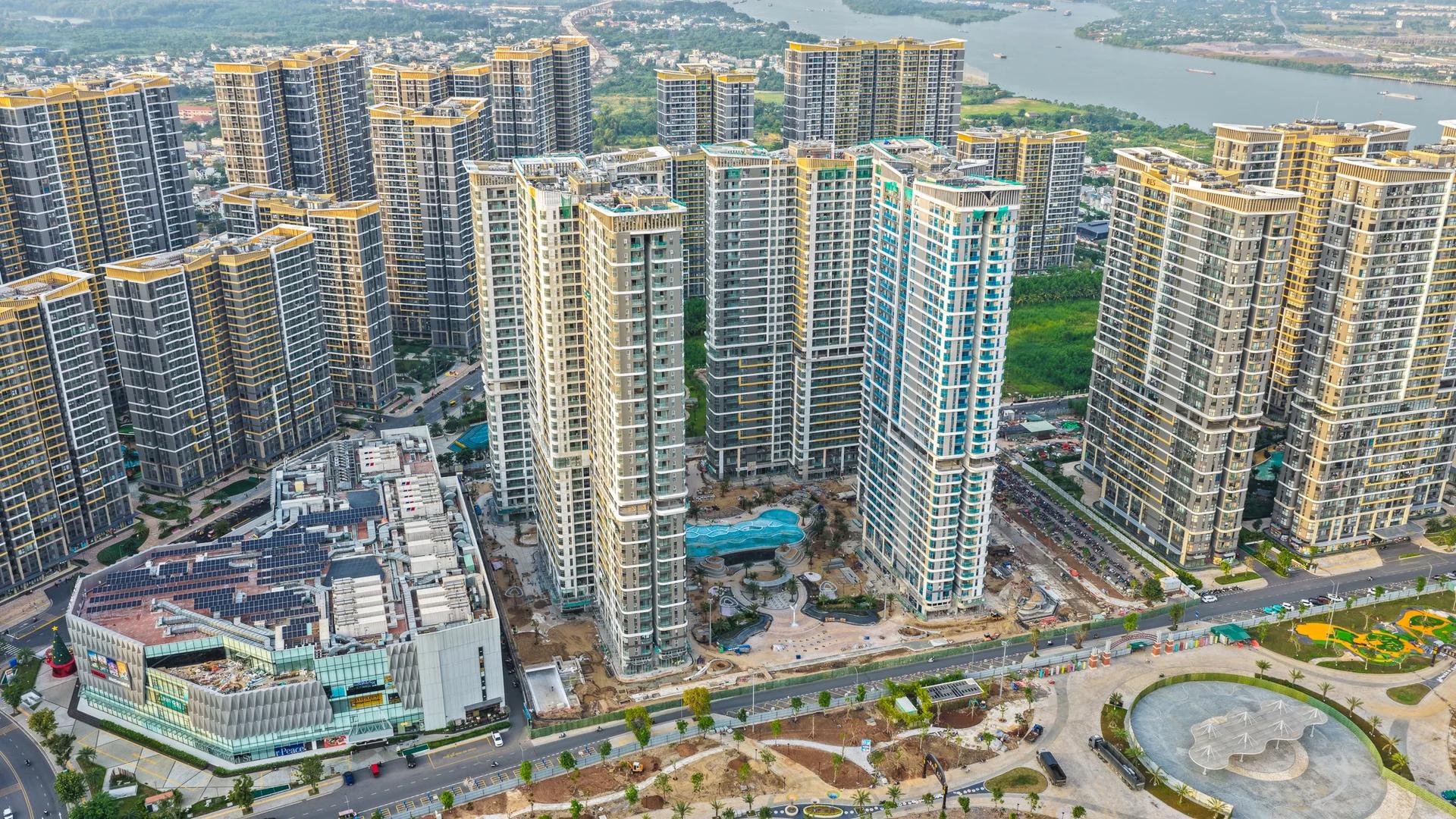 ‘Thị trường bất động sản từ 2026 sẽ như trăm hoa đua nở, nhưng nở có trật tự’