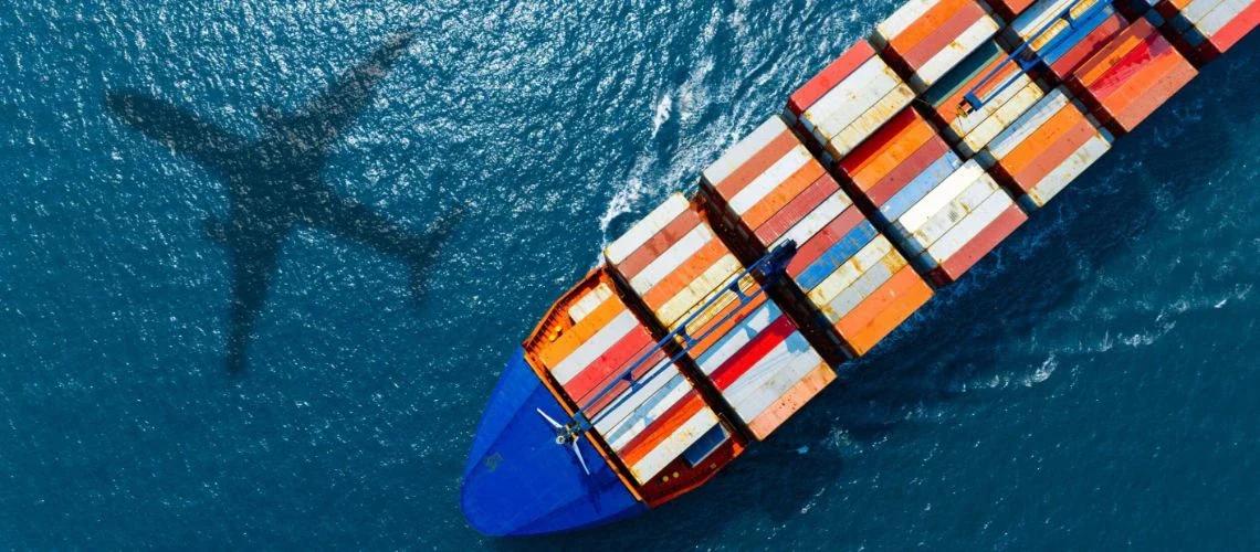 thuong-mai-toan-cau-nam-2026-bat-dau-ngam-don-thue-quan